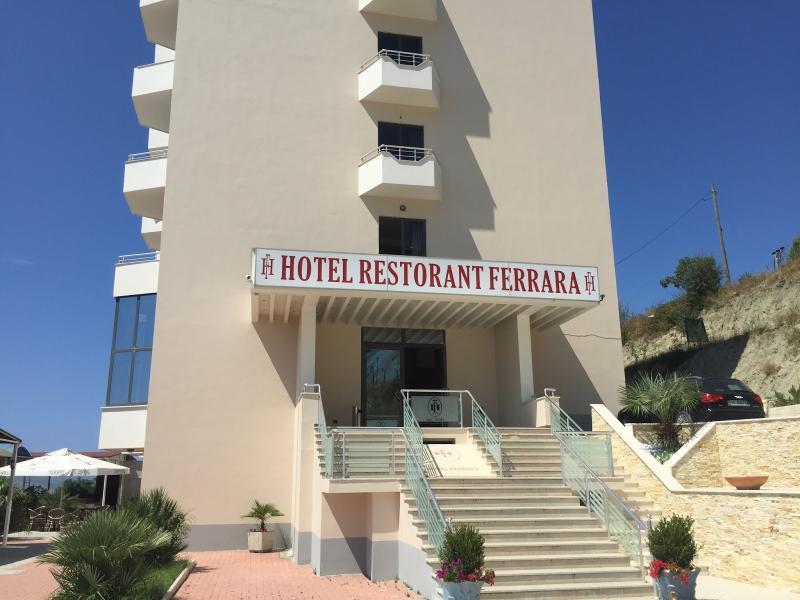 Hotel Ferrara Δυρράχιο Εξωτερικό φωτογραφία
