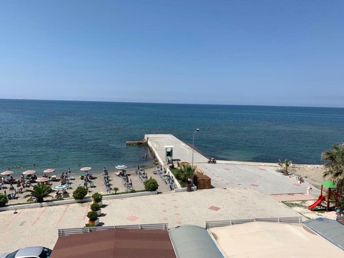 Hotel Ferrara Δυρράχιο Εξωτερικό φωτογραφία